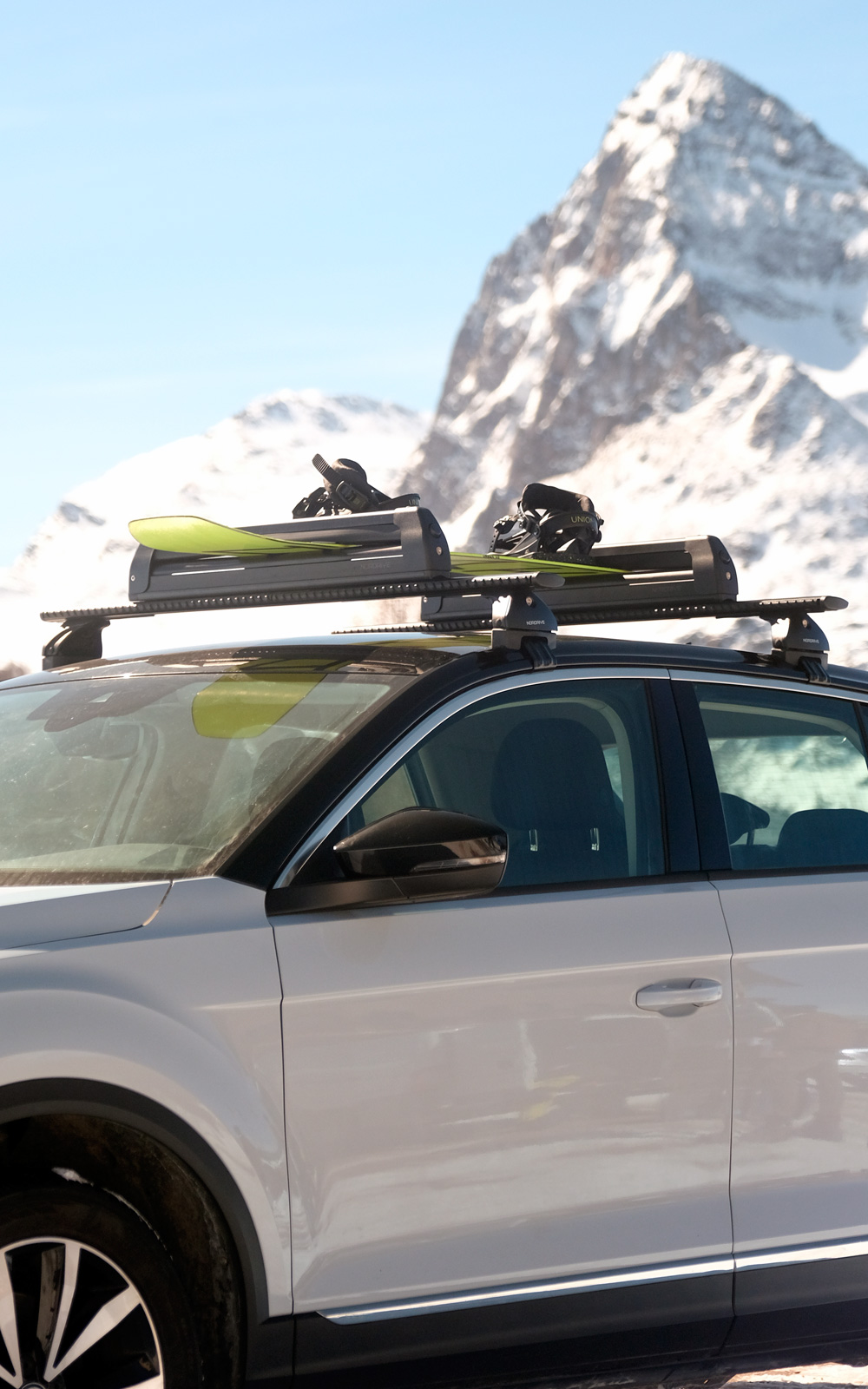 Ski-carriers